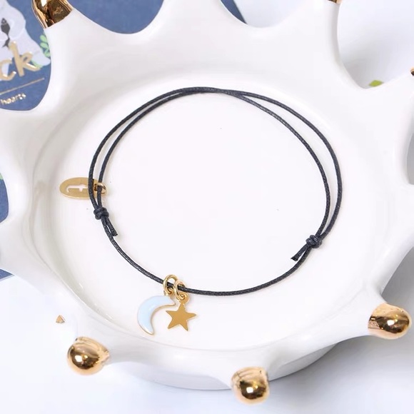 Bracelet! Star and Moon Bracelet - Picture 2 of 3